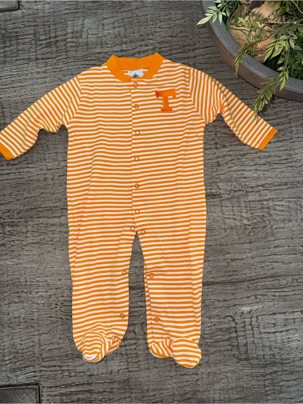 University of Tennessee Vols stripe footie size 6-9 months